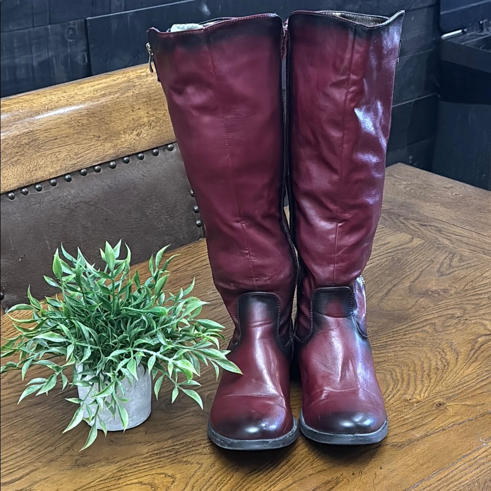 VANGELO Oxblood Boots